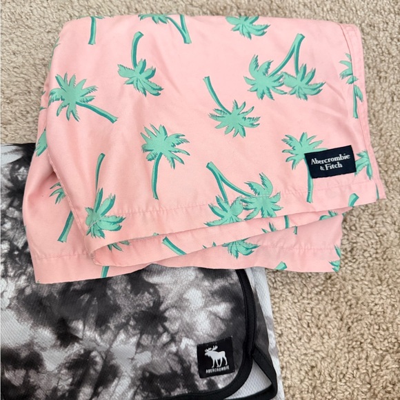 Abercrombie Kids Black and White Patterned Shorts - Picture 8 of 8